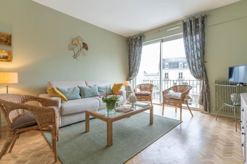 Apartment Luxe Et Deco Anglaise Centre Loire Valley Tours