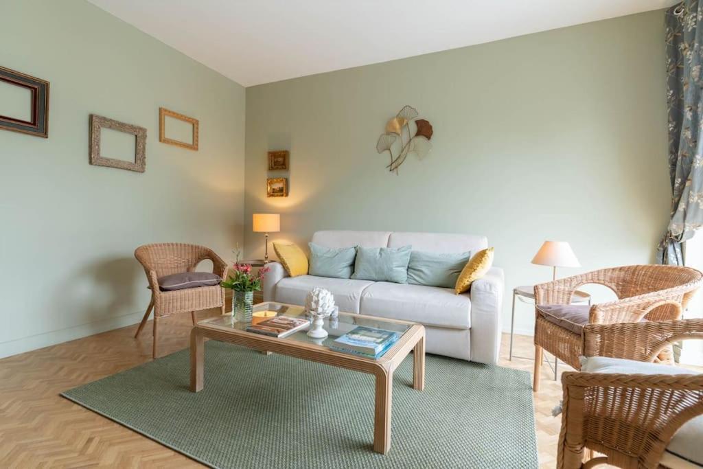 Apartment Luxe Et Deco Anglaise Centre Loire Valley Tours